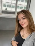 2 Girls - Blowjob and Makeout